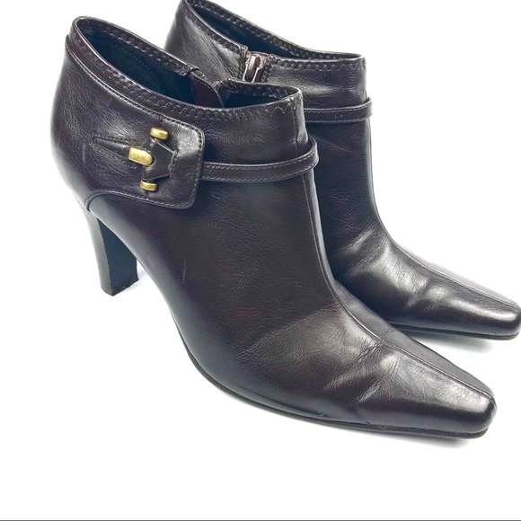 Nine West Shoes - Nine West dark brown ankle bootie 3.5" heel - Sz 7